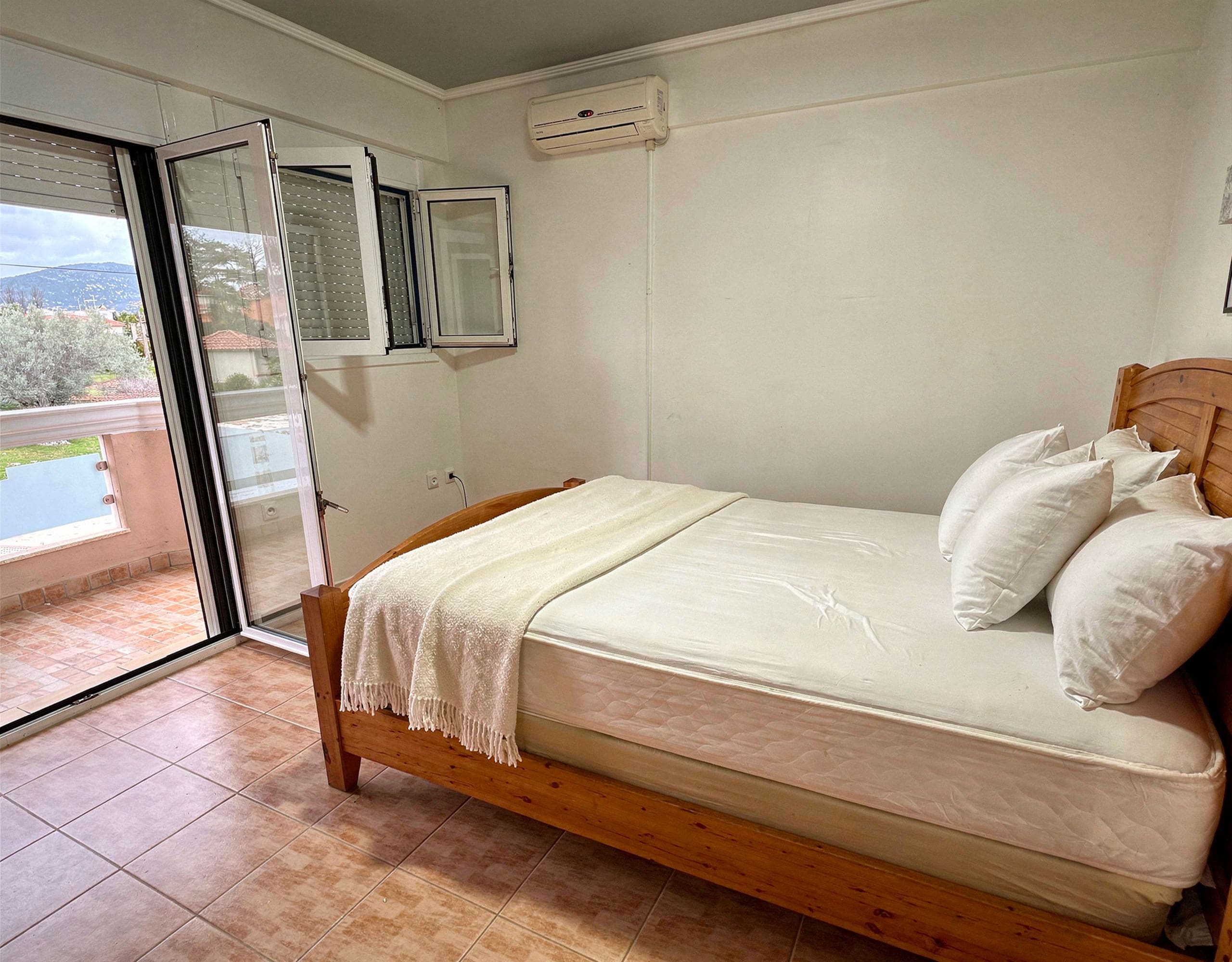 Guest Bedroom — Eretria Maisonette Guest bedroom in the detached maisonette in Eretria, Evia