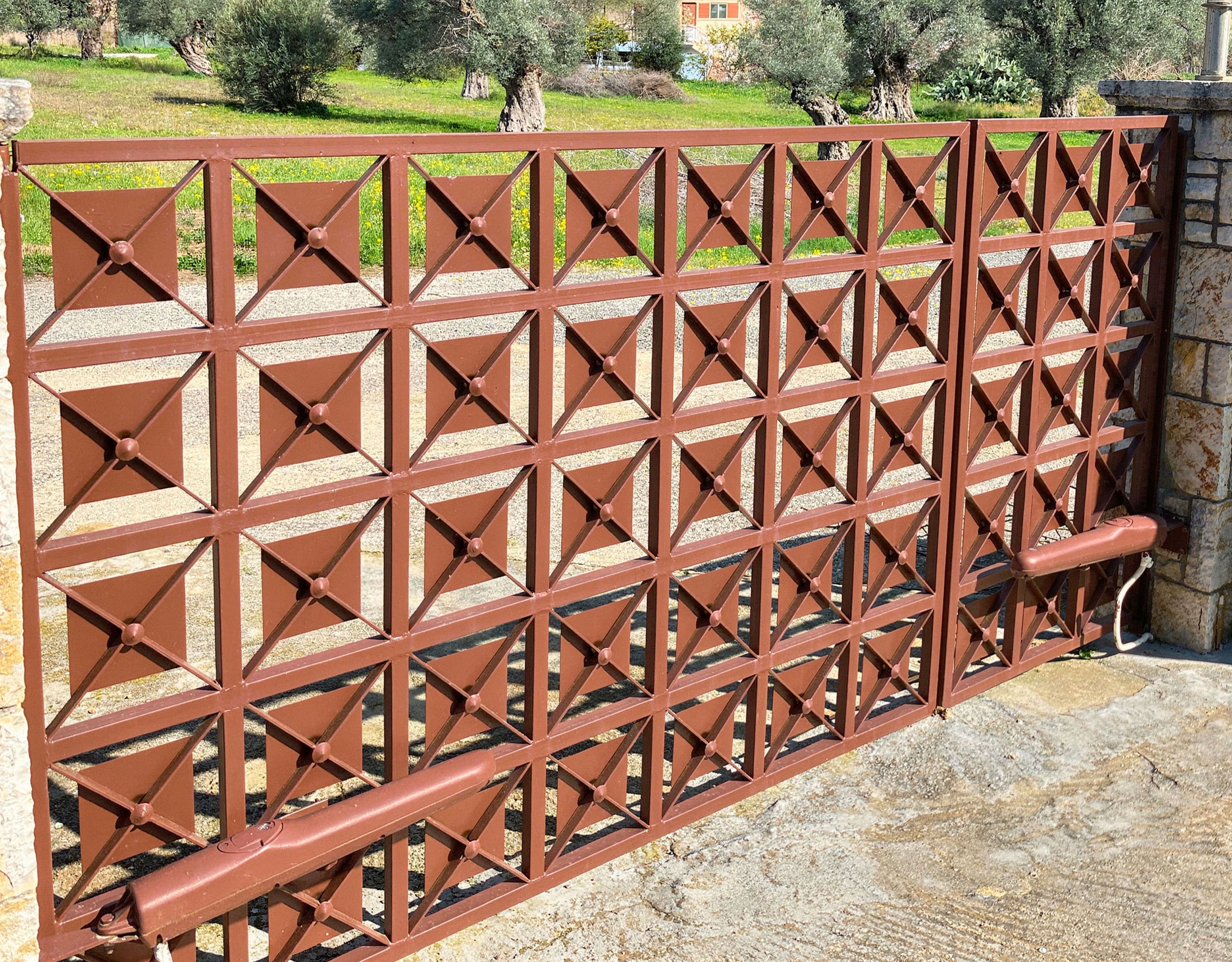 Perimeter Fence Detail — Eretria Property Perimeter fence detail of the detached maisonette in Eretria