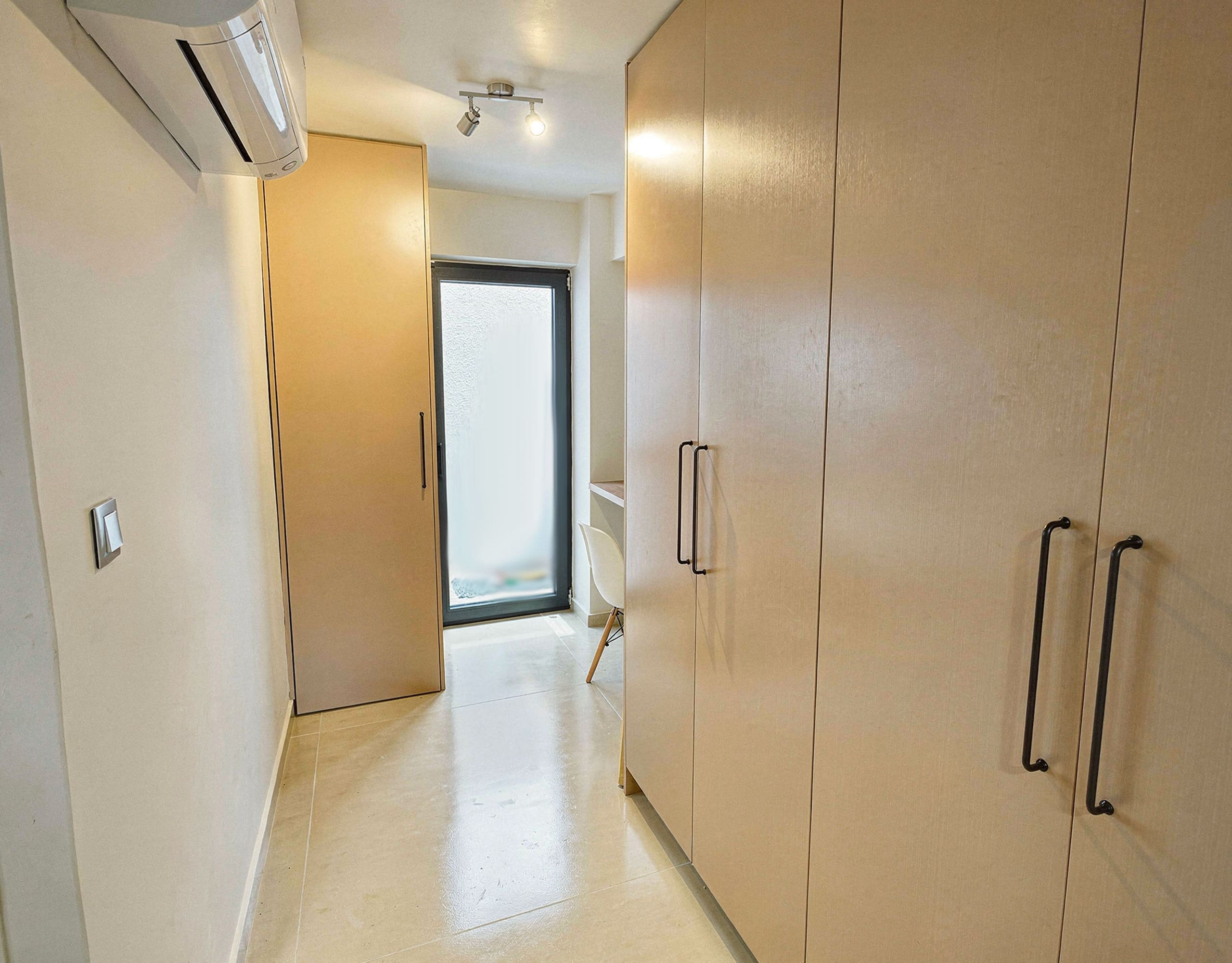 Pangrati Investment Apartment 51 sqm – Hallway With Built-In Wardrobes Hallway with built-in wardrobes and clean modern finishes, Pangrati, Athens, Greece