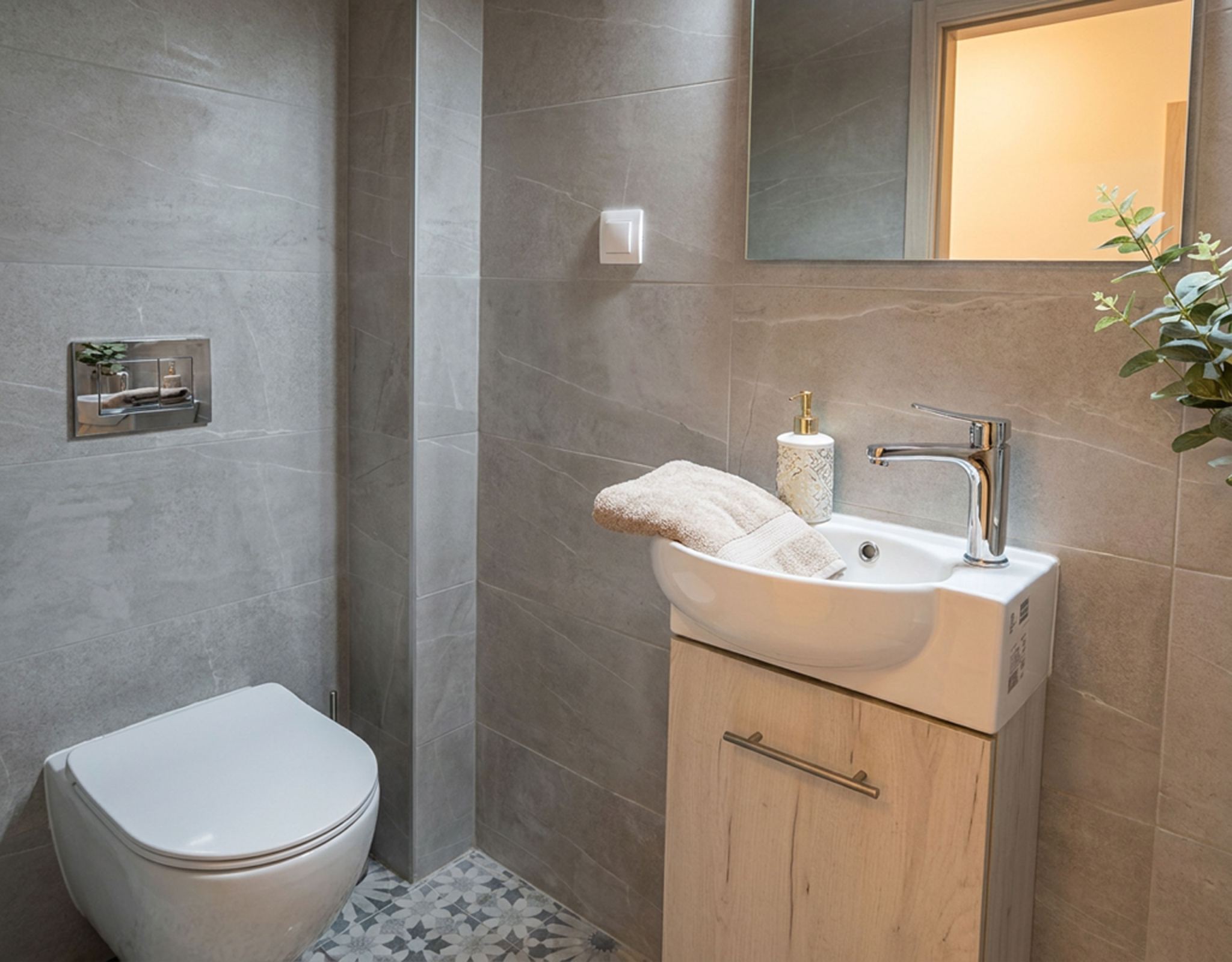 Guest WC Sink & Mirror (5th Floor) Modern guest WC with sink and mirror on the 5th floor of a newly built duplex maisonette
